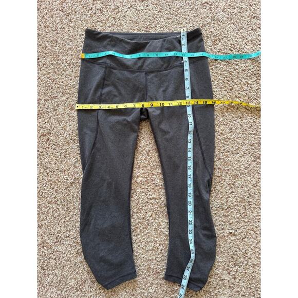 Athleta cropped leggings, size Small, Gray - Picture 3 of 4